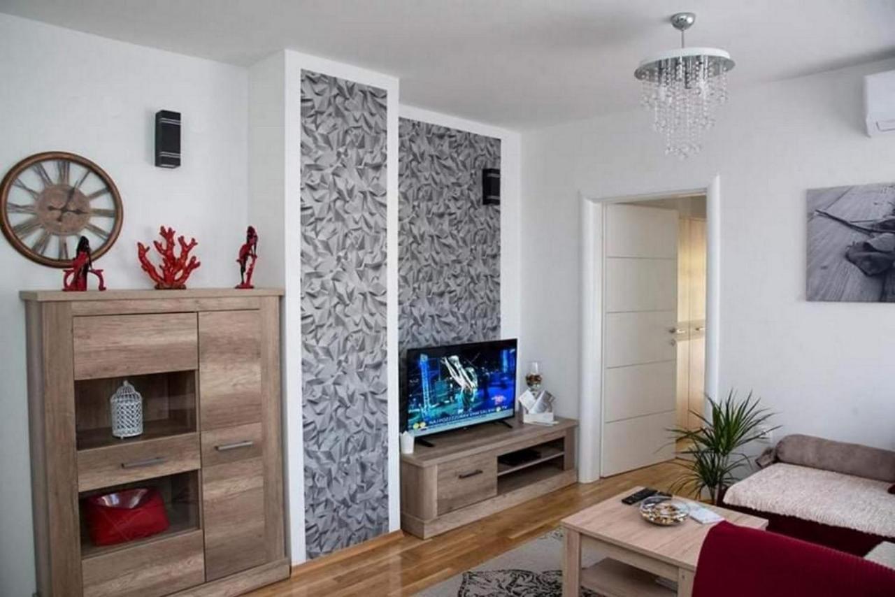 Apartmani Oaza 达鲁瓦尔 外观 照片